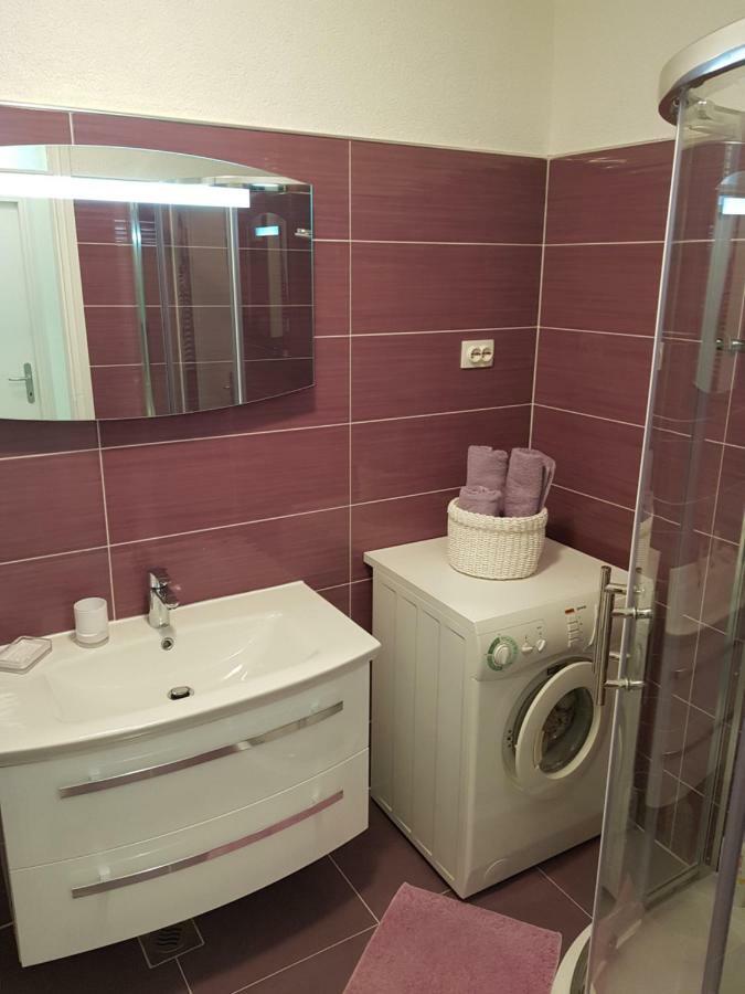 Apartment Jakov Сен Екстериор снимка