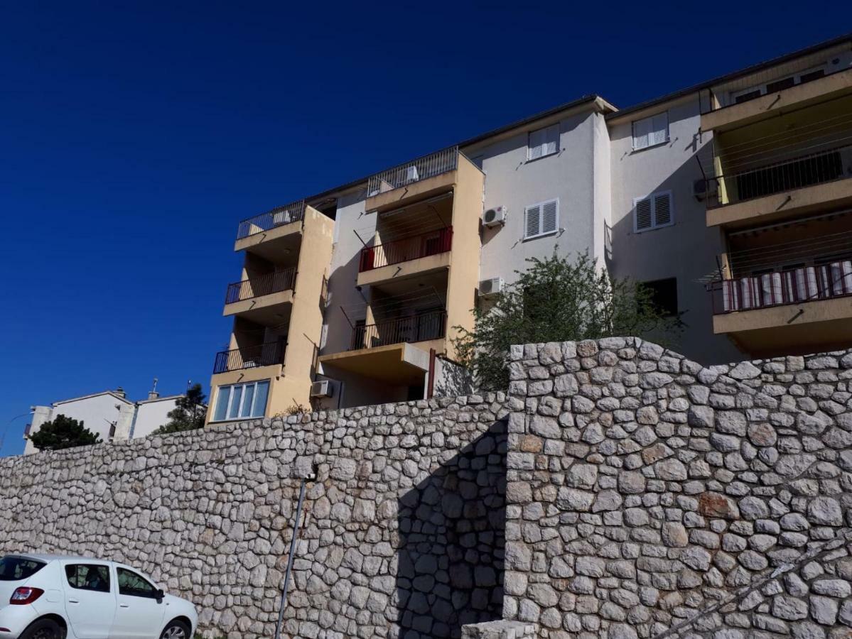 Apartment Jakov Сен Екстериор снимка
